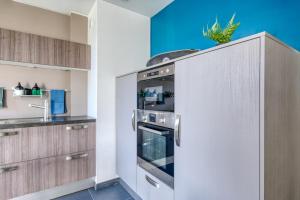 Kuchyň nebo kuchyňský kout v ubytování Studio LeBon Port de Vannes
