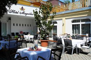 Restaurace v ubytování Hotel Magnólia