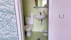 A bathroom at Guest House Pomorie