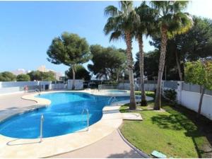 Swimmingpoolen hos eller tæt på Apartamento Brisas Luminosas + 42 billeder