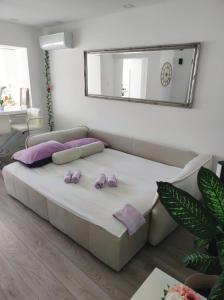 Posteľ alebo postele v izbe v ubytovaní Toni Apartment + 25 fotografií