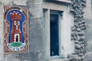 Certifikát, hodnocení, plakát nebo jiný dokument vystavený v ubytování The Ragged Cot