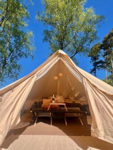 Fotografie z fotogalerie ubytování Glamping med alpackor v destinaci Laholm