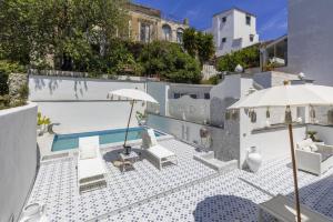 Πισίνα στο ή κοντά στο Queen Suite - Luxury Rooms