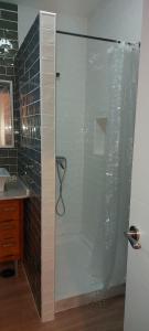 Koupelna v ubytování Típica casa sevillana en el barrio de Triana