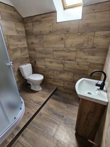 Koupelna v ubytování Apartmány ŠTĚSTÍ