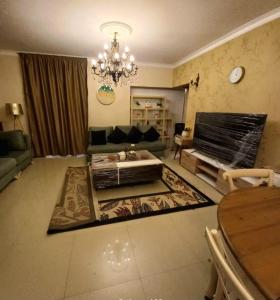 Гостиная зона в شقة مفروشة في ارقي منطقة بالجيزة في قلب المناطق السياحية والجامعات وجميع الخدمات