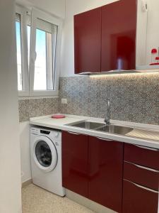 A kitchen or kitchenette at Villa Maria