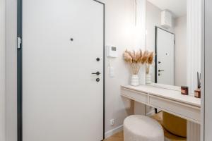 Phòng tắm tại Brand New! Private Jacuzzi - Terrace - Parking +9 ảnh