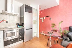 Η κουζίνα ή μικρή κουζίνα στο Lux Sevilla Palacio