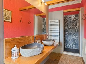 Koupelna v ubytování Villa Rhôna