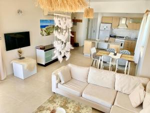 Kuchyň nebo kuchyňský kout v ubytování Boho Bay Apartment