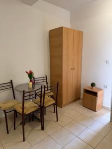 Istumisnurk majutusasutuses Apartmani Tošić