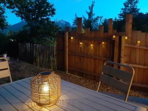 布里昂松Petit chalet neuf indépendant 2 pers "La cabane de Jean "的相册照片