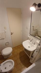 Koupelna v ubytování Ituzaingo Sanlo