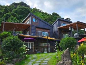 En have udenfor Sancheong Jarak Ae Pension