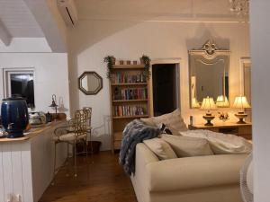 Ruang duduk di Celestial Dew Guesthouse in Tyalgum