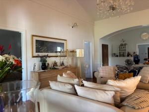 Posezení v ubytování Celestial Dew Guesthouse in Tyalgum + 19 fotografií