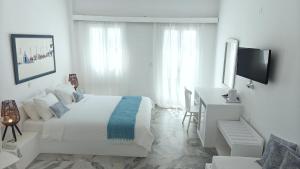 Postel nebo postele na pokoji v ubytování Narges Hotel