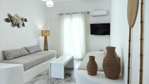 TV a/nebo společenská místnost v ubytování Narges Hotel