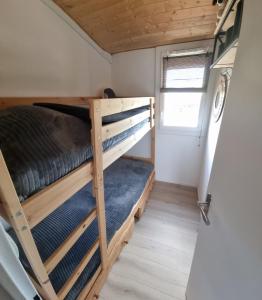 Giường trong phòng chung tại Marina 2 , appartement vue mer exceptionnelle