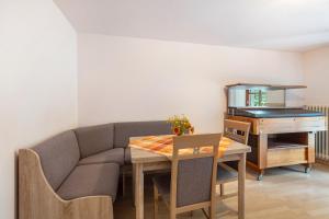 Posezení v ubytování Gasthaus Hirschen Holl