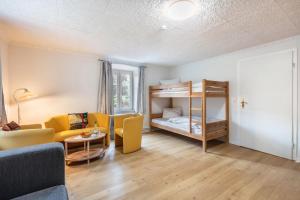 Postel nebo postele na pokoji v ubytování Gasthaus Hirschen Holl