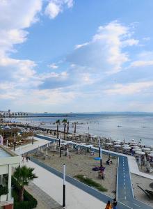 Γενική θέα στη θάλασσα ή θέα στη θάλασσα από  αυτό το διαμέρισμα +11 φωτογραφίες