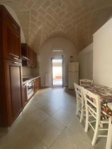 Η κουζίνα ή μικρή κουζίνα στο Sunflower Holiday Home