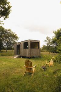 Κήπος έξω από το Parcel Tiny House - 20 minutes from Beauval Zoo