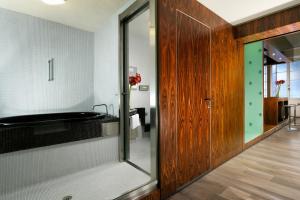 Koupelna v ubytování UNA HOTELS Vittoria Firenze