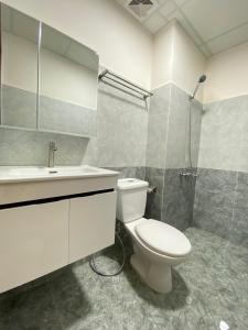 Ένα μπάνιο στο Colline' House In Phan Rang