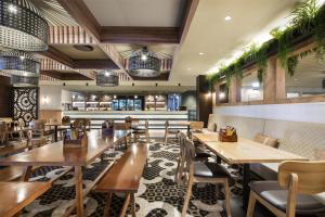 科尔顿睡帽酒店餐厅或其他用餐的地方