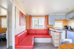 Imagen de la galería de Mobil-home 6 personnes 3 chambres, en La Boissière-de-Montaigu