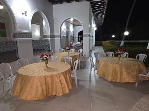 Restaurace v ubytování Casa Villabella, 100 metros da orla do Maçarico