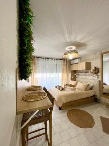 صورة لـ Suite Evasion, Baignoire Balneo في نيم