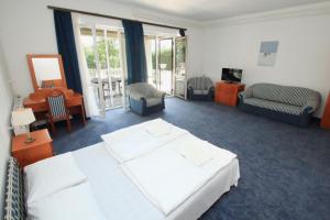 Fotografie z fotogalerie ubytování Aquilo Apartmanok v destinaci Tihany + 121 fotografií