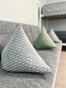 Ảnh trong thư viện ảnh của Neuwertiges Apartment mit schnellem WLAN, Glasfaser, Kostenlose Privatparkplatz auch für Transporter geeignet R24 ở Freiberg am Neckar