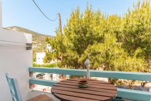 Balkón nebo terasa v ubytování Almyra Seaside Suites