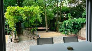 Vườn quanh Domus Hotel