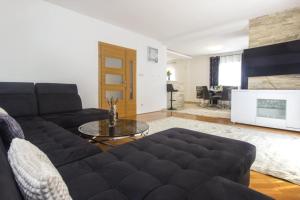 Kuchyň nebo kuchyňský kout v ubytování Villa Sea