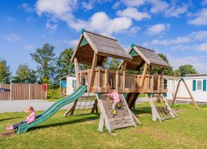 Herní místnost nebo prostor pro děti v ubytování Camping Marvilla Parks Friese Meren - Roan
