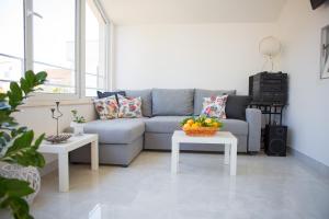 Gallery image of Apartments - House Monarch - beach, center & shared pool access in Sutivan