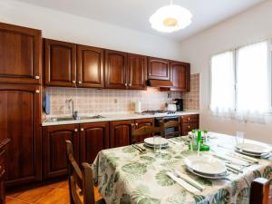A kitchen or kitchenette at Apartment La Colombera-2 by Interhome
