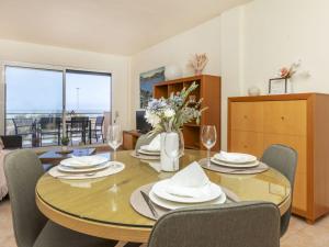 A seating area at Apartment Port Pals EIII by Interhome