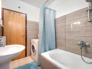 Łazienka w obiekcie Apartment Kraljic by Interhome