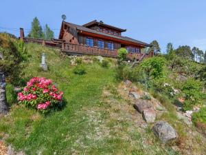Κήπος έξω από το Holiday Home Trondbu by Interhome
