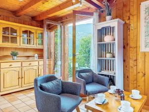 Χώρος καθιστικού στο Holiday Home Les Farfadets by Interhome
