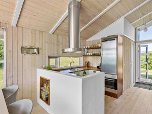 Kuchyň nebo kuchyňský kout v ubytování Holiday Home Annemarie - 100m from the sea by Interhome + 13 fotografií