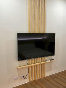 TV a/nebo společenská místnost v ubytování Yunshanjian B&B